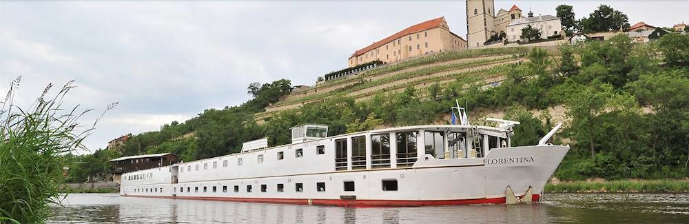 Florentina Boat Прага Екстериор снимка