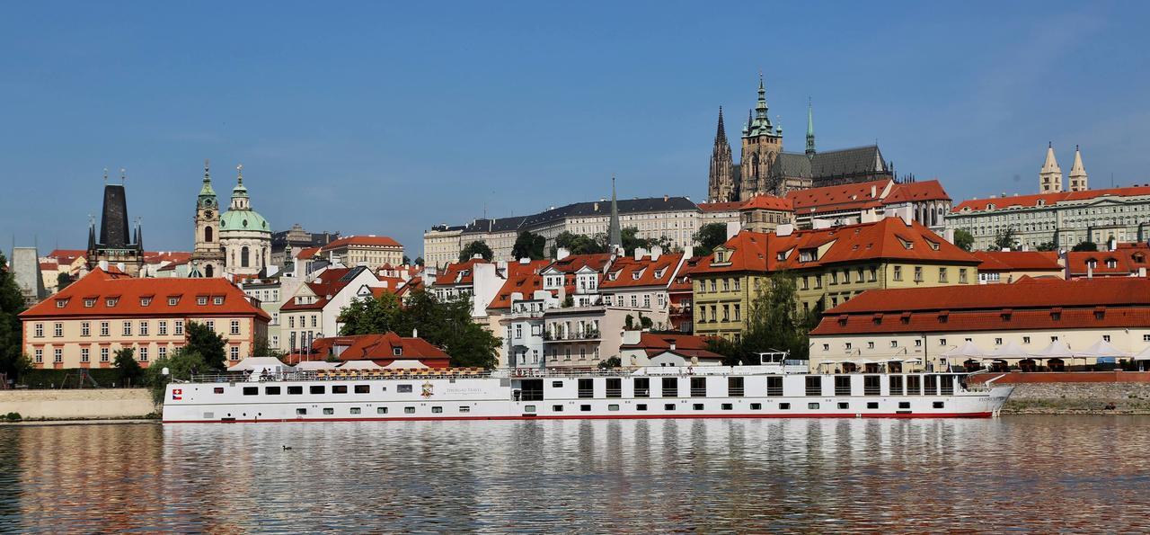 Florentina Boat Прага Екстериор снимка